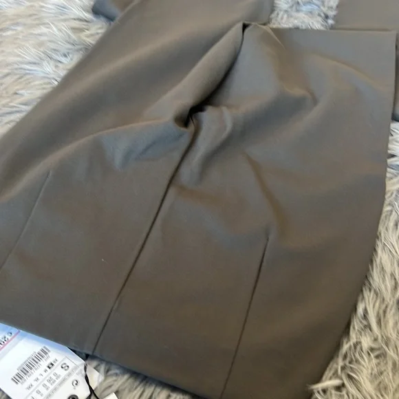 Zara - Picture 6 of 8